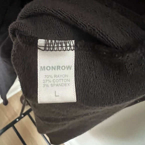 Cropped Monrow Sweatshirt with Stripped Drawstrings - Picture 4 of 6